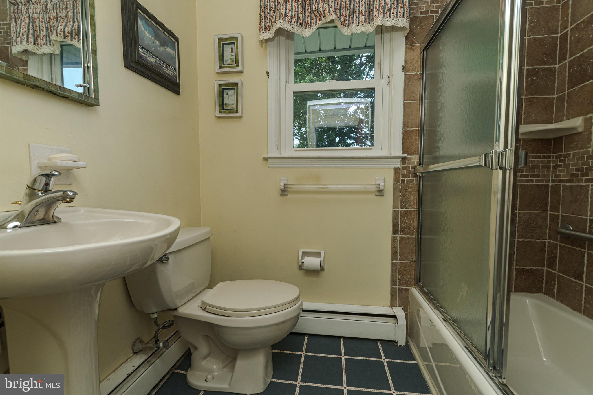 230 ARONIMINK DRIVE