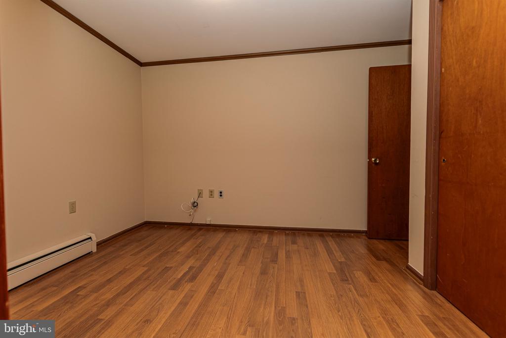 230 ARONIMINK DRIVE