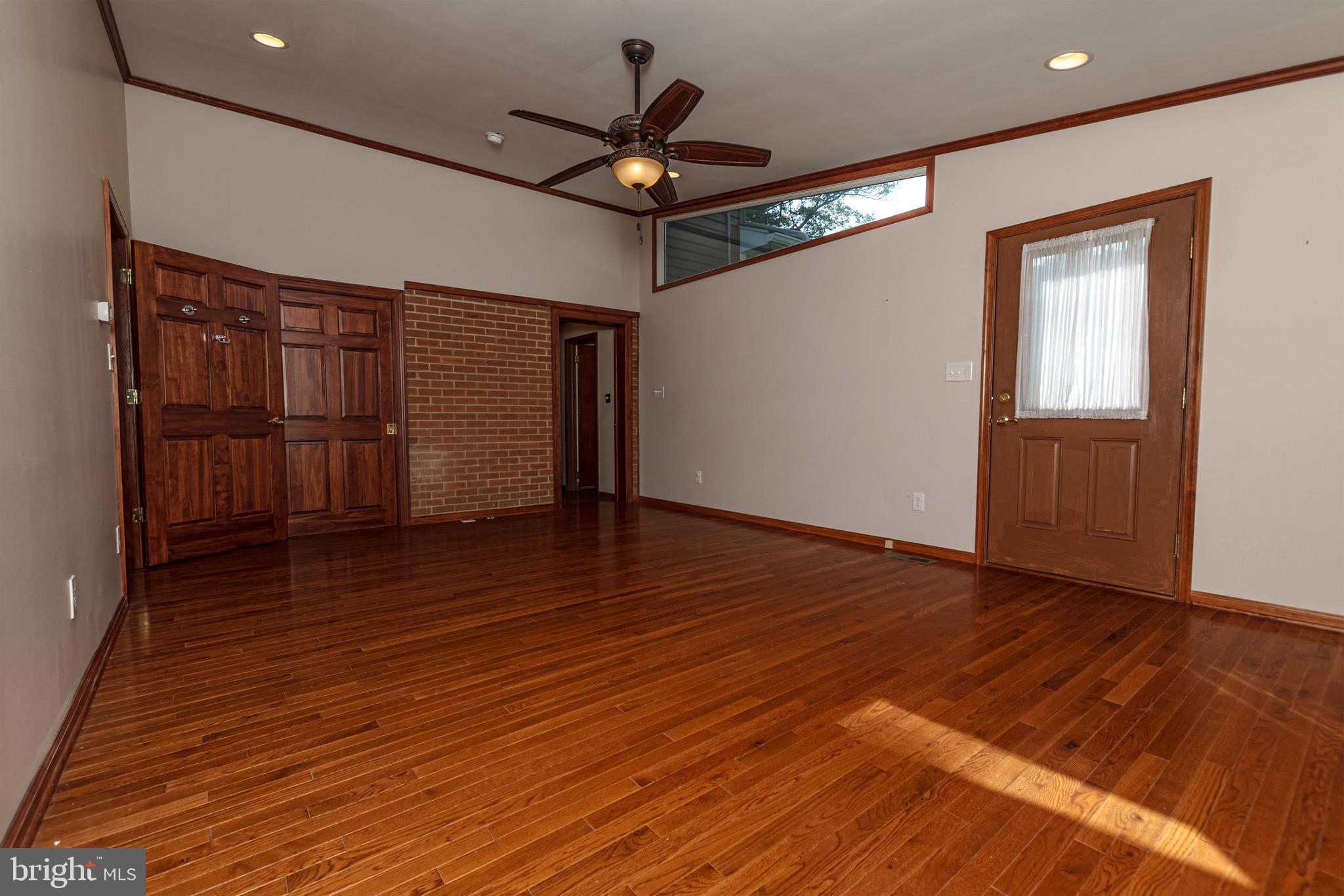 230 ARONIMINK DRIVE