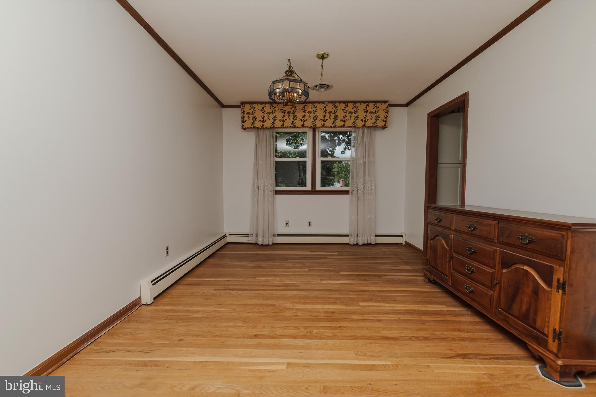 230 ARONIMINK DRIVE