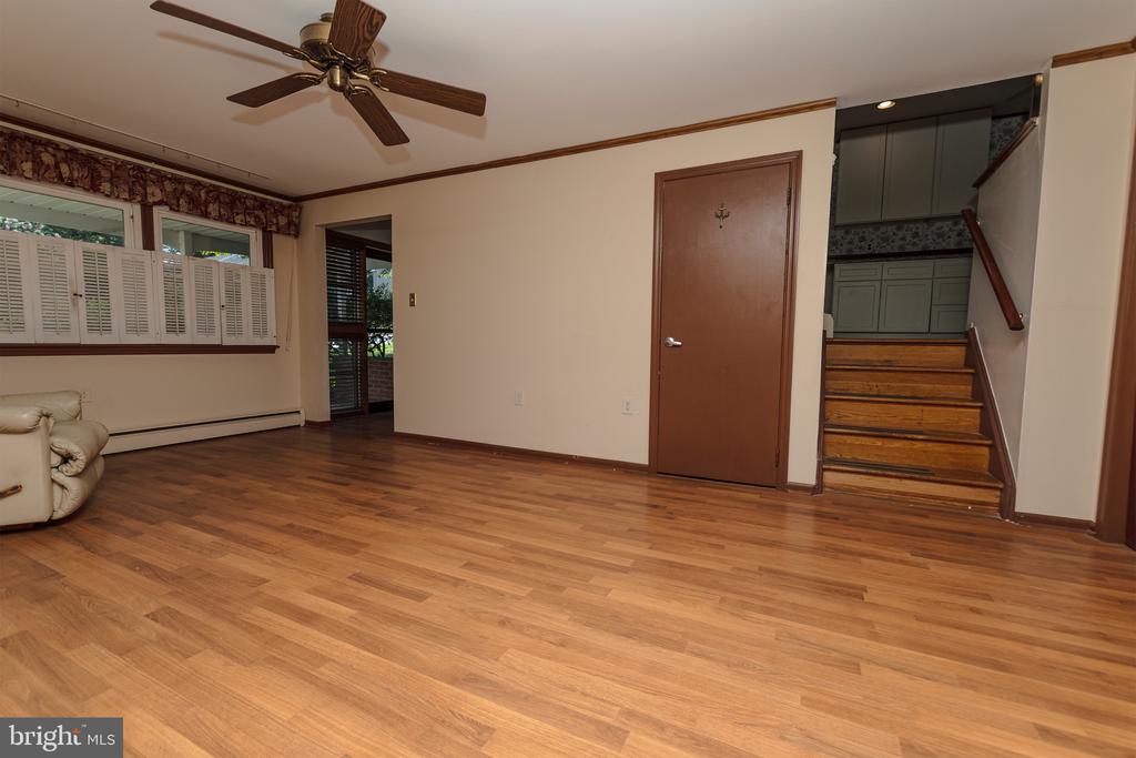 230 ARONIMINK DRIVE
