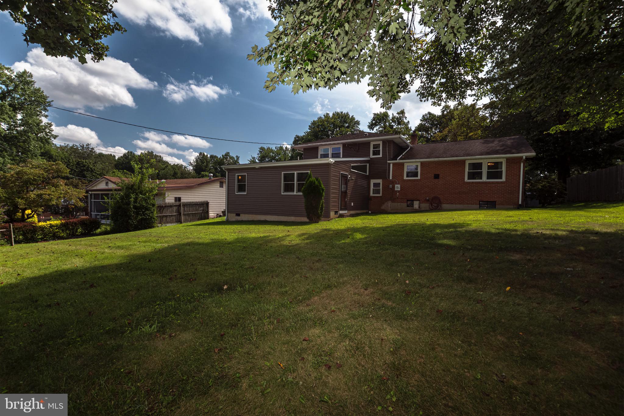 230 ARONIMINK DRIVE