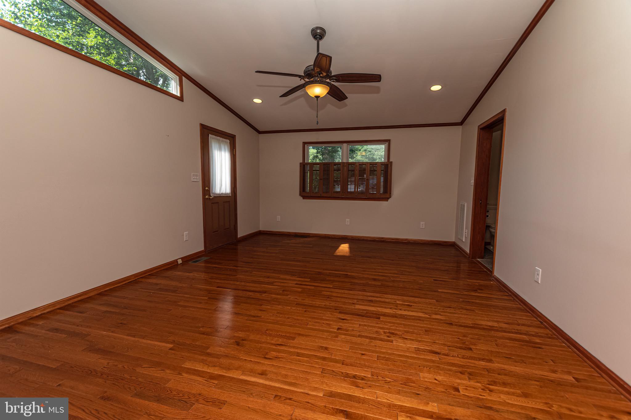 230 ARONIMINK DRIVE