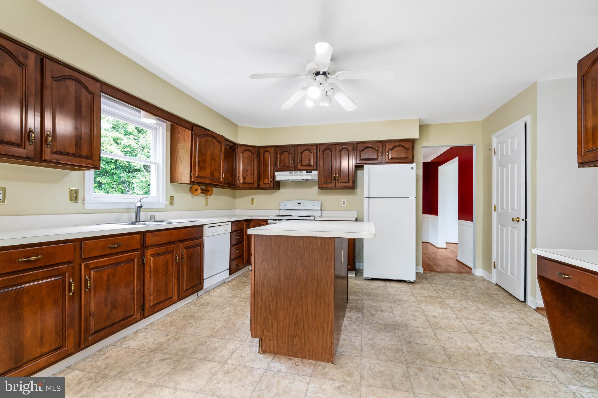 142 WOODLAND ROAD