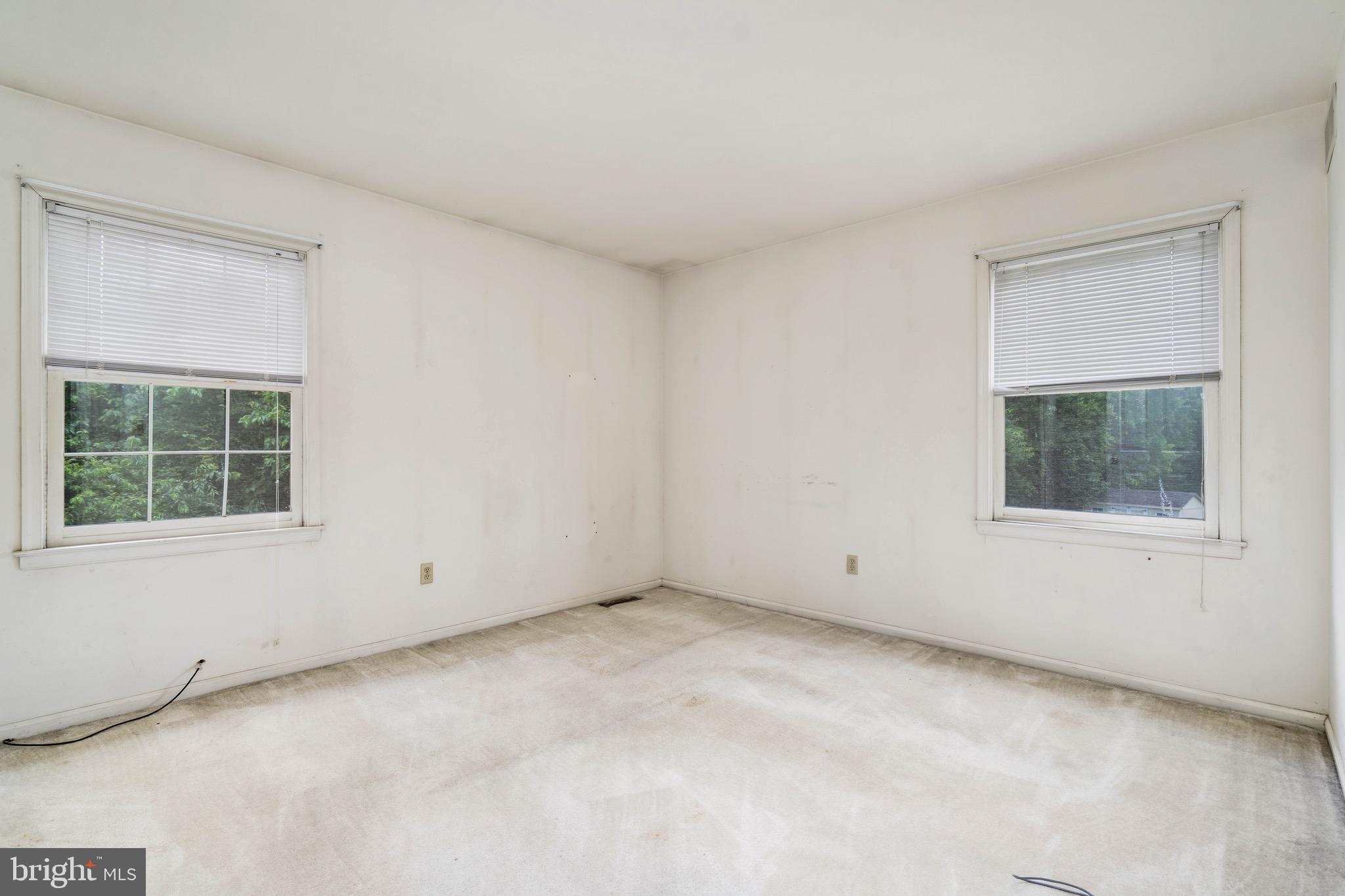 142 WOODLAND ROAD