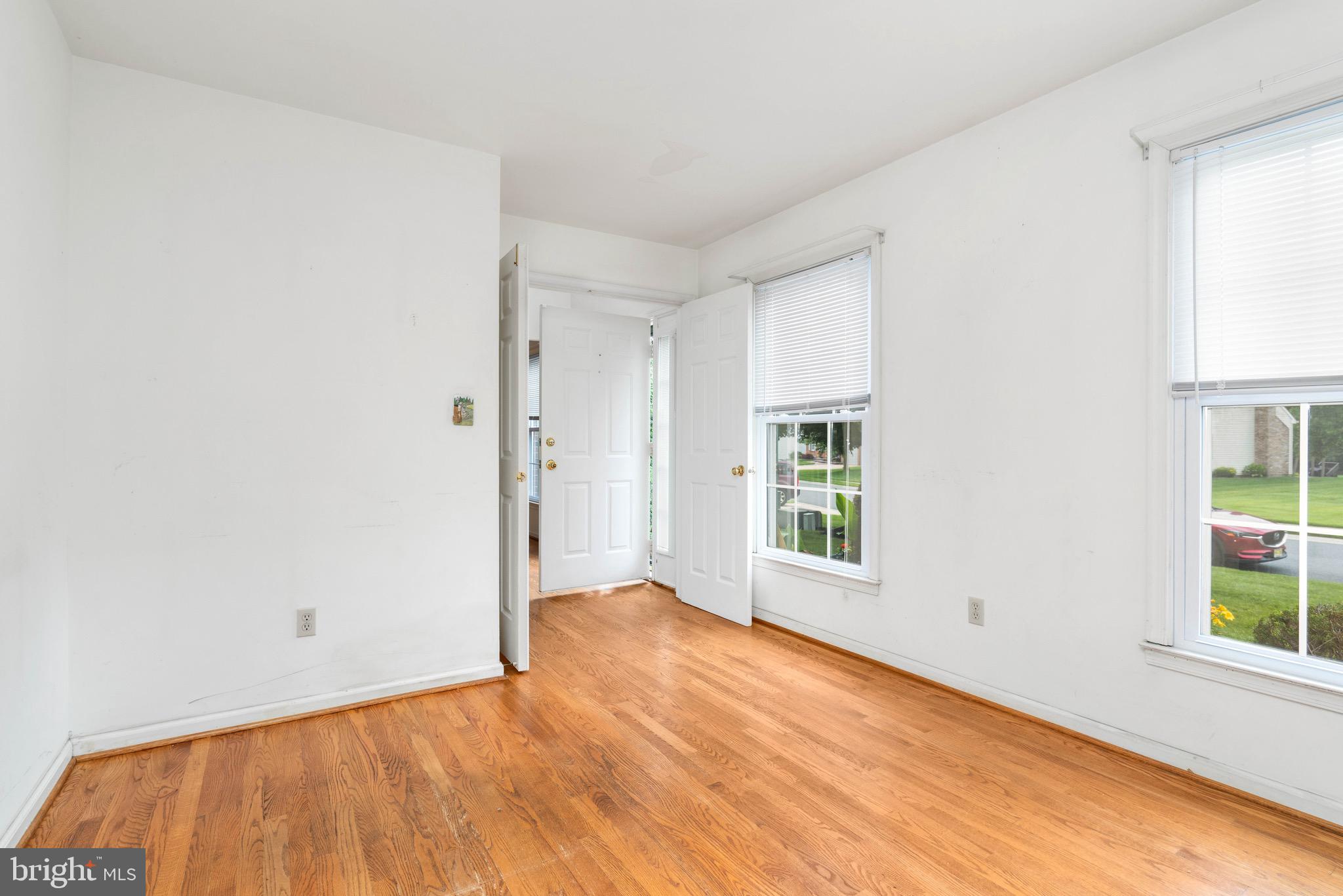142 WOODLAND ROAD
