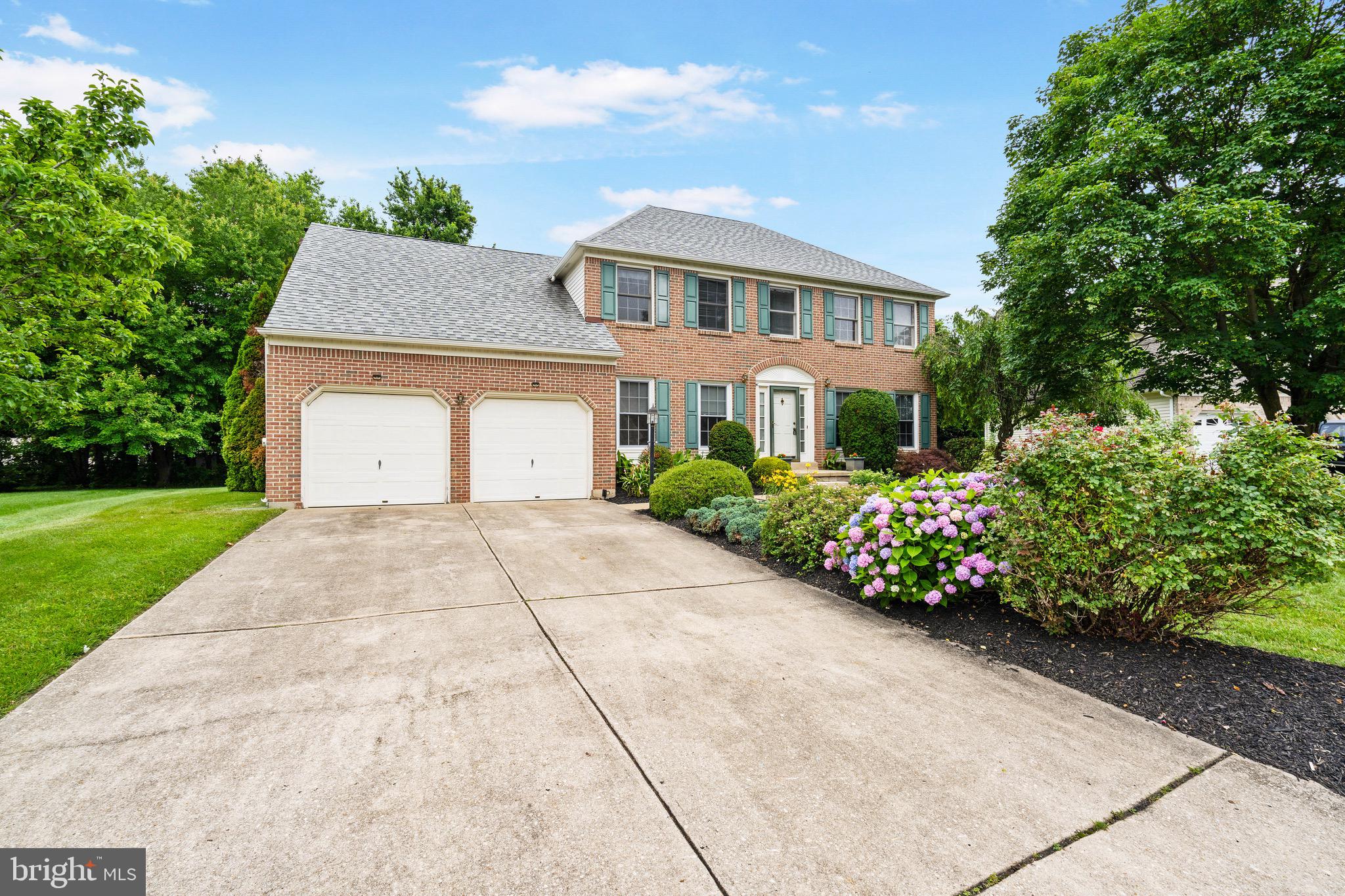 142 WOODLAND ROAD