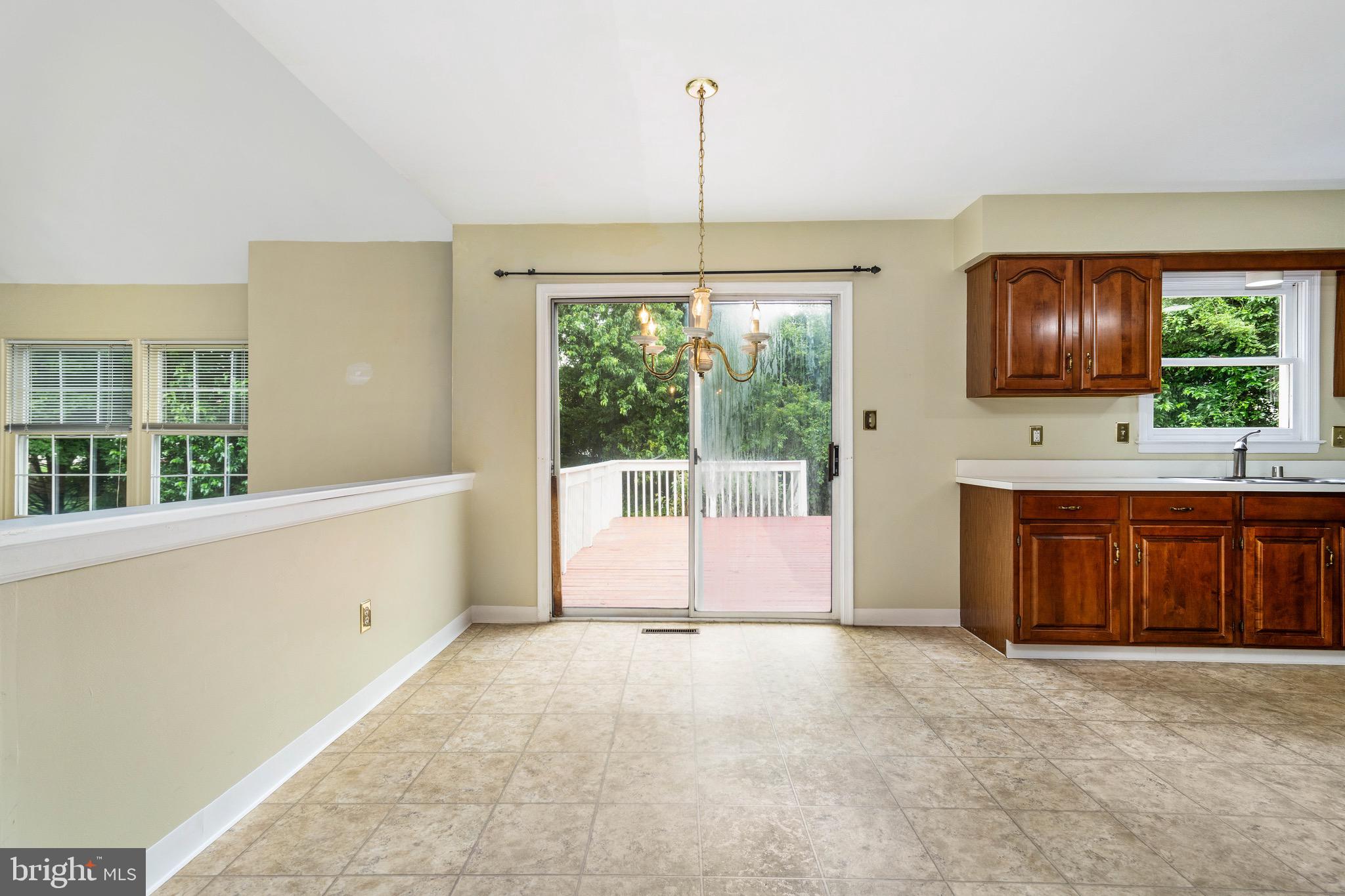 142 WOODLAND ROAD