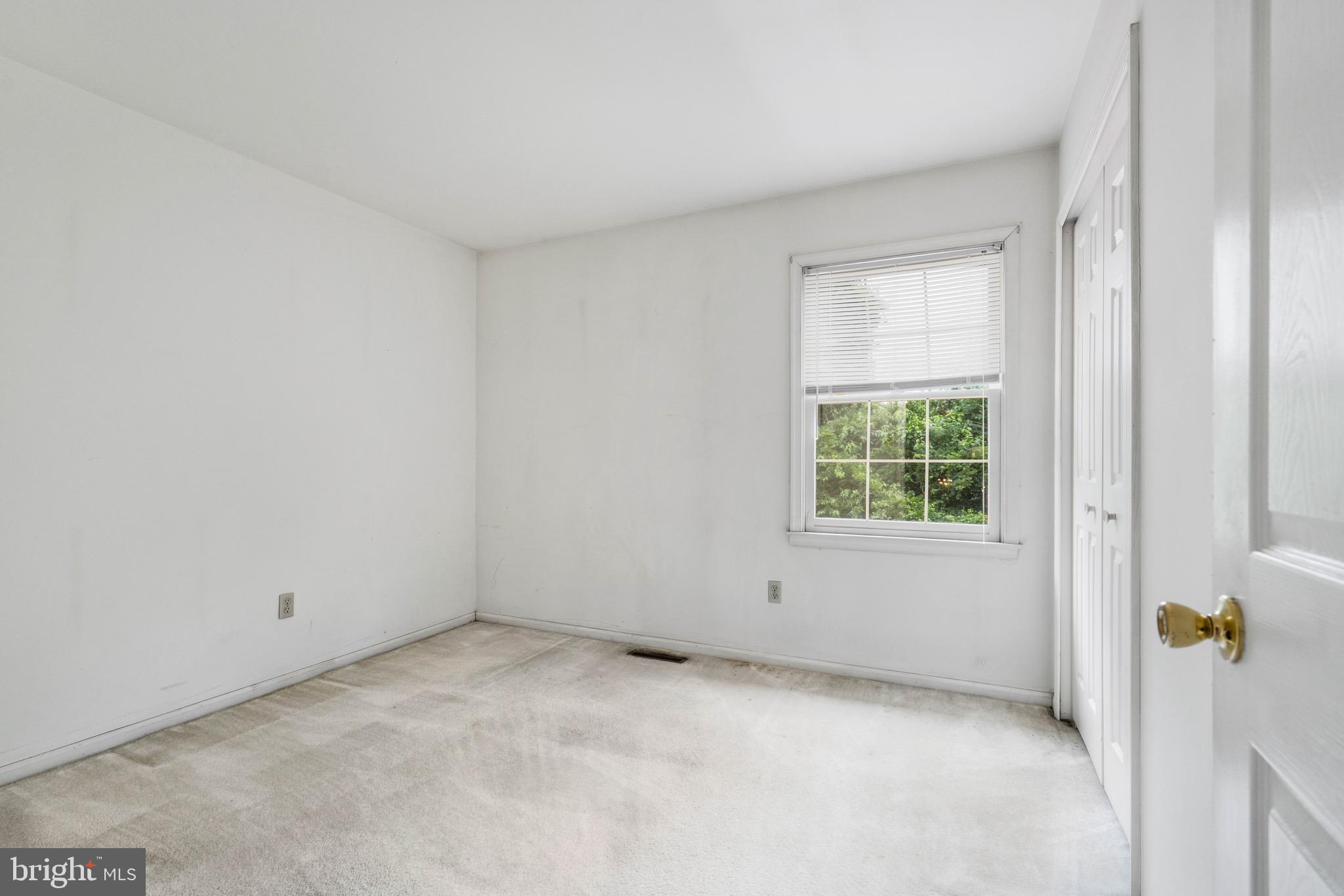 142 WOODLAND ROAD