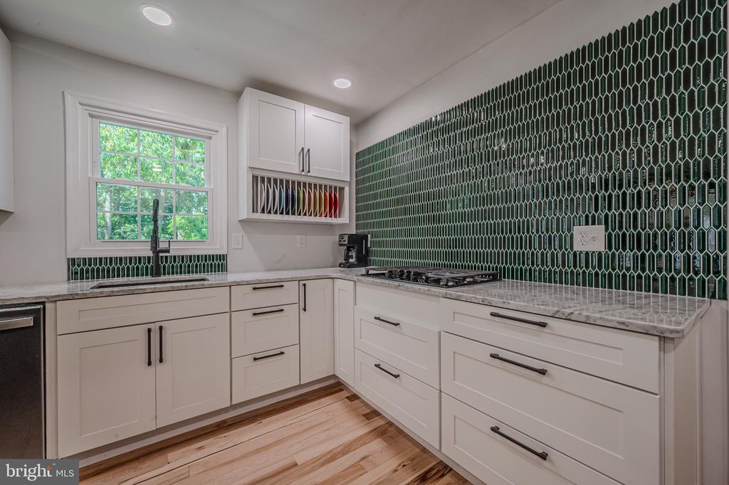 17 E MILL STATION DRIVE
