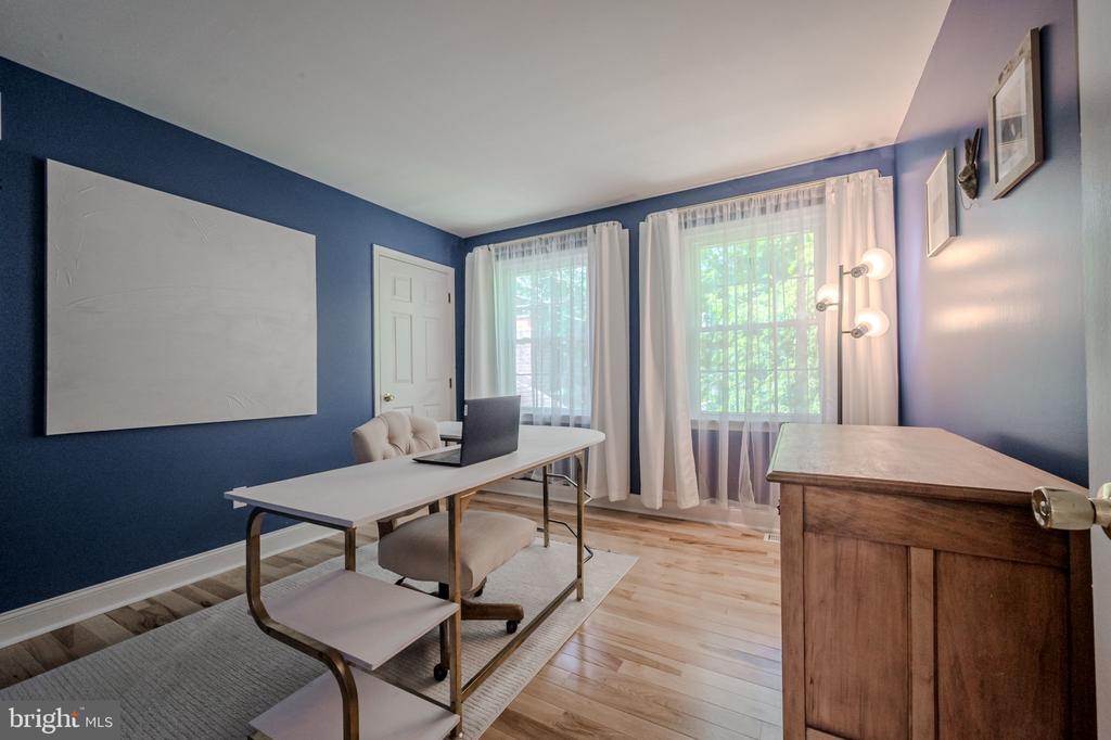 17 E MILL STATION DRIVE