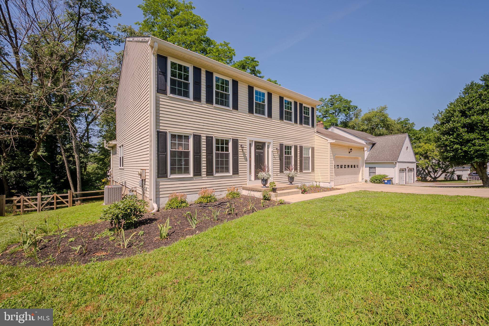 17 E MILL STATION DRIVE