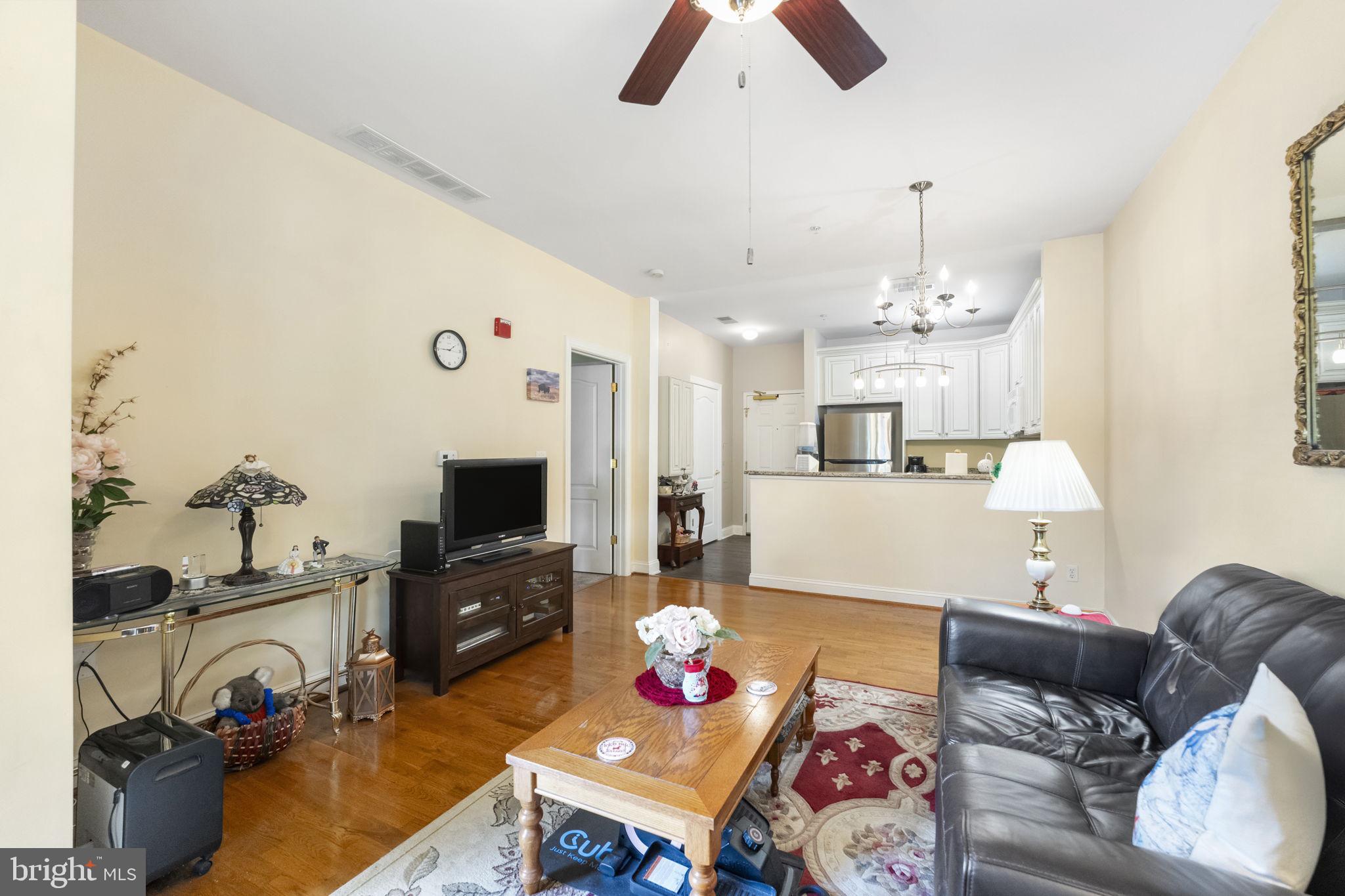 1000 W FOUNTAINVIEW CIRCLE 105