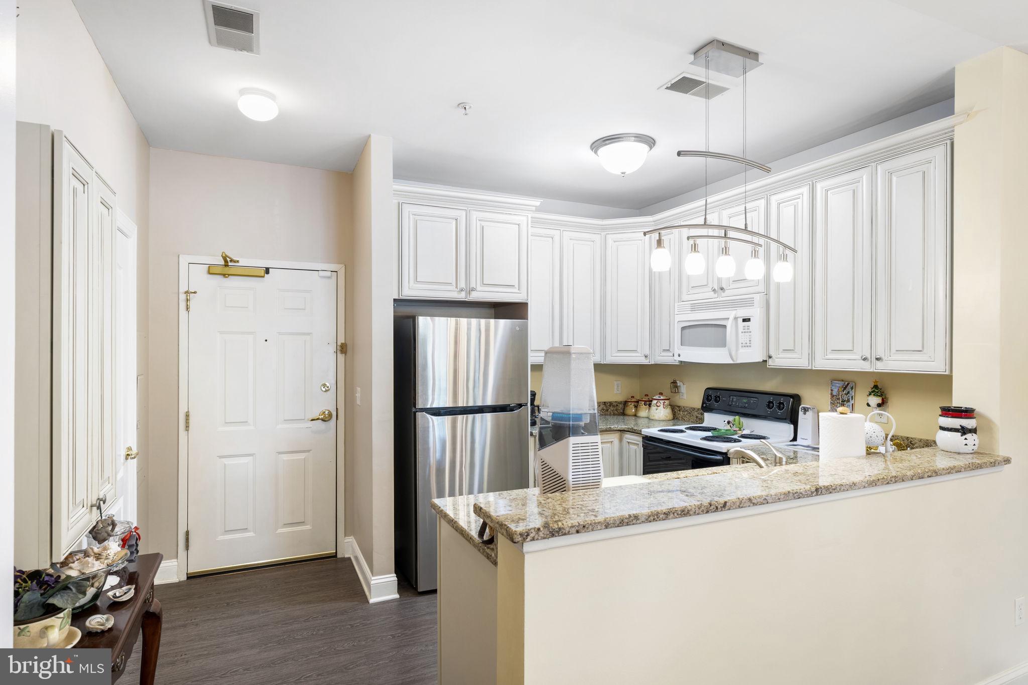 1000 W FOUNTAINVIEW CIRCLE 105