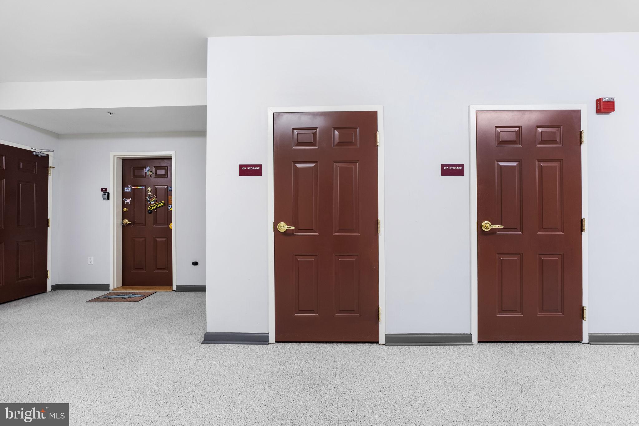 1000 W FOUNTAINVIEW CIRCLE 105
