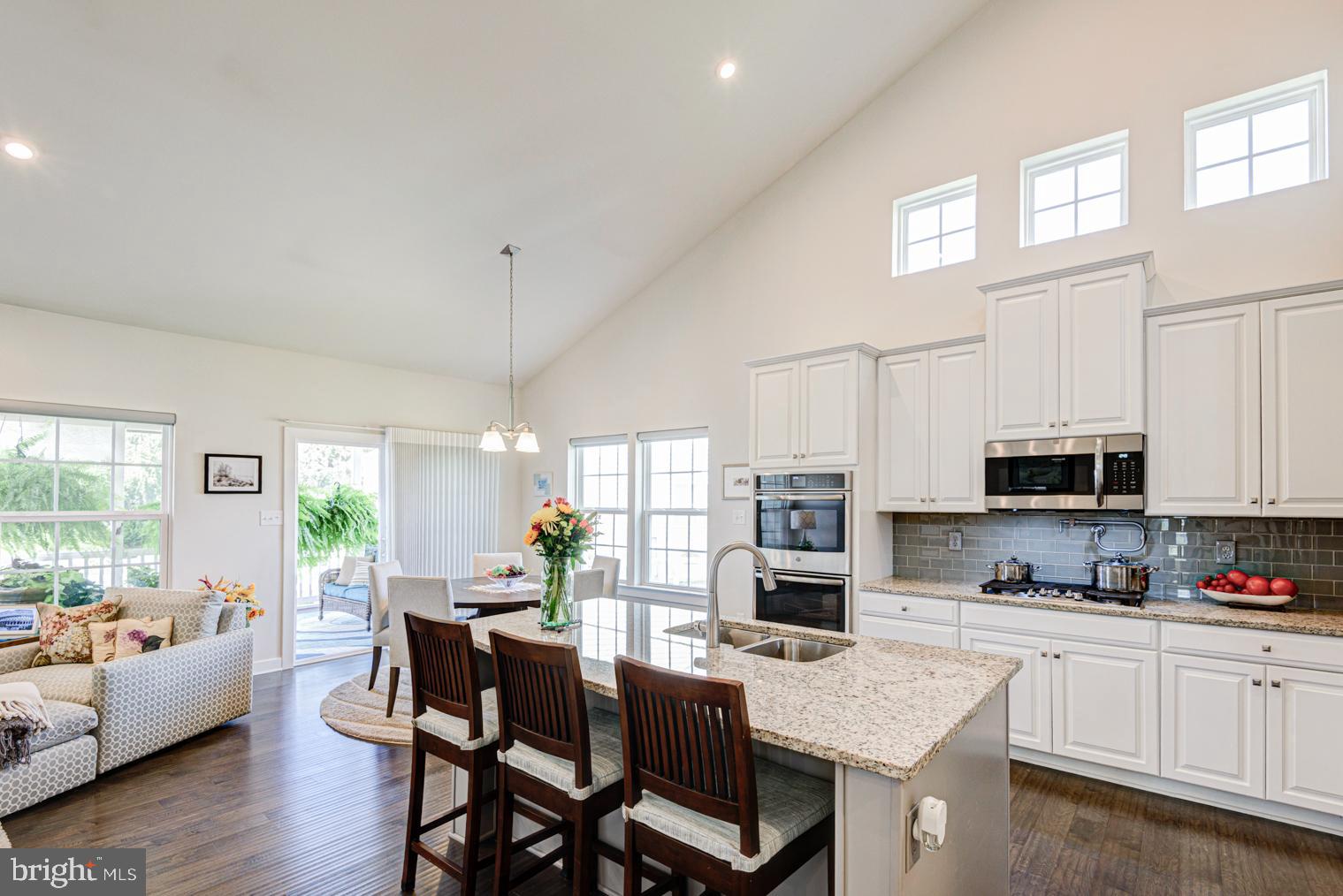 1611 ELLINOR COURT