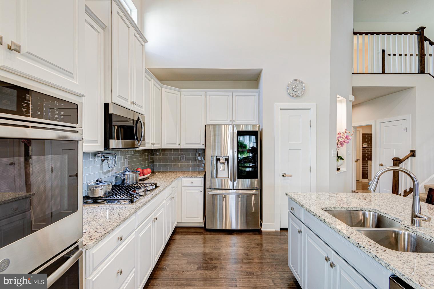 1611 ELLINOR COURT
