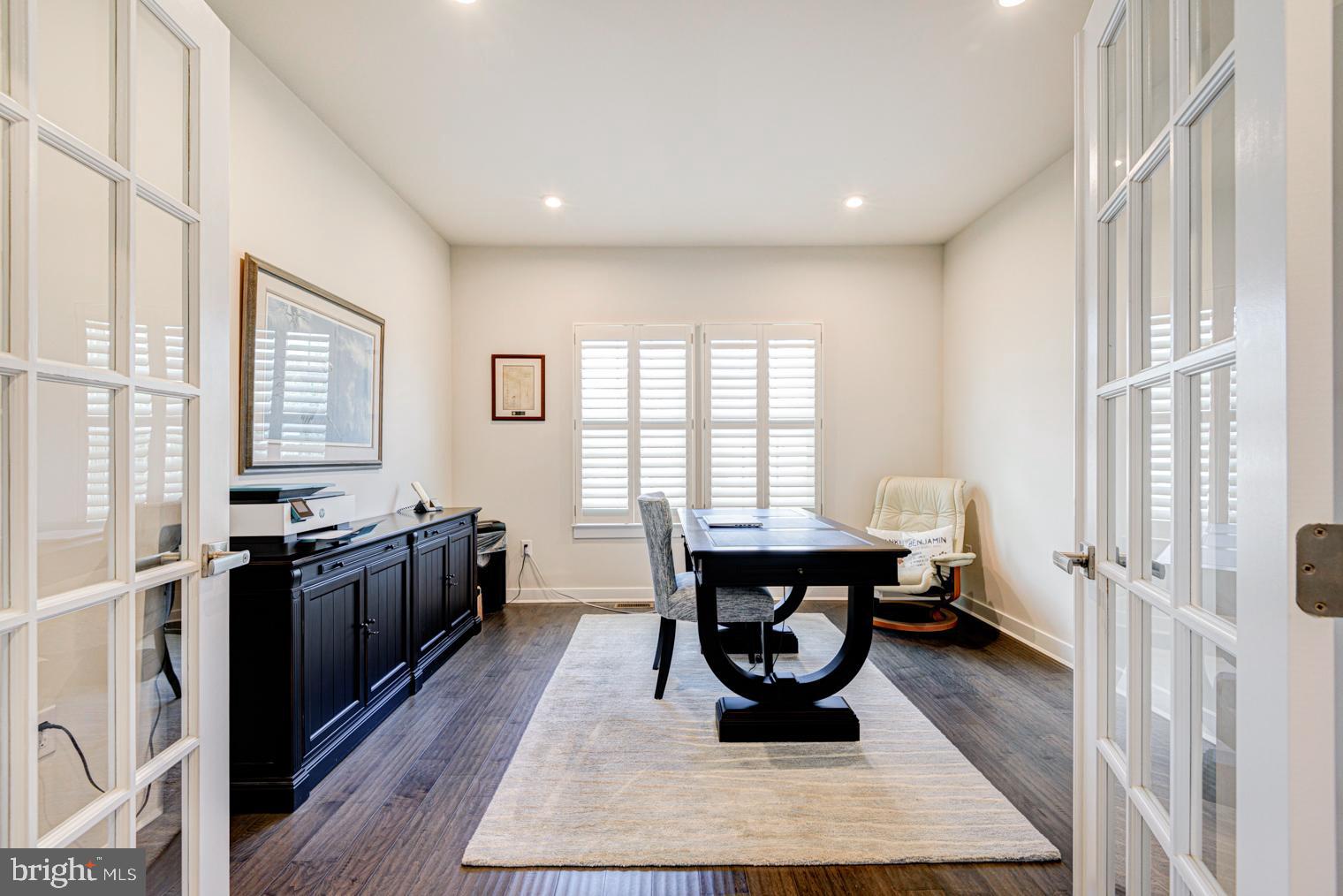 1611 ELLINOR COURT