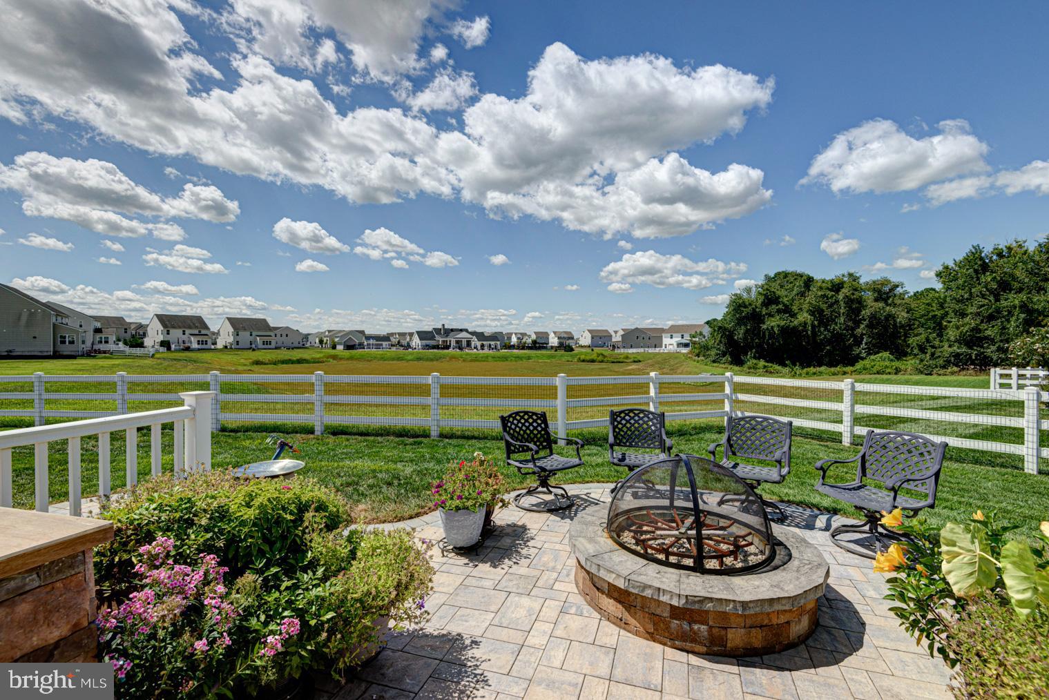 1611 ELLINOR COURT