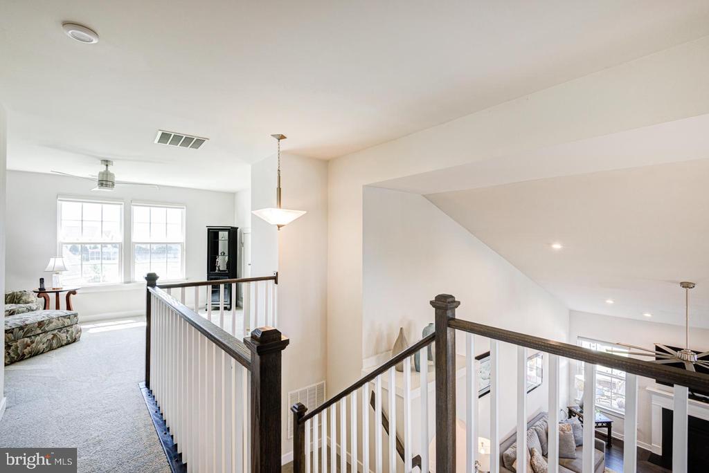 1611 ELLINOR COURT