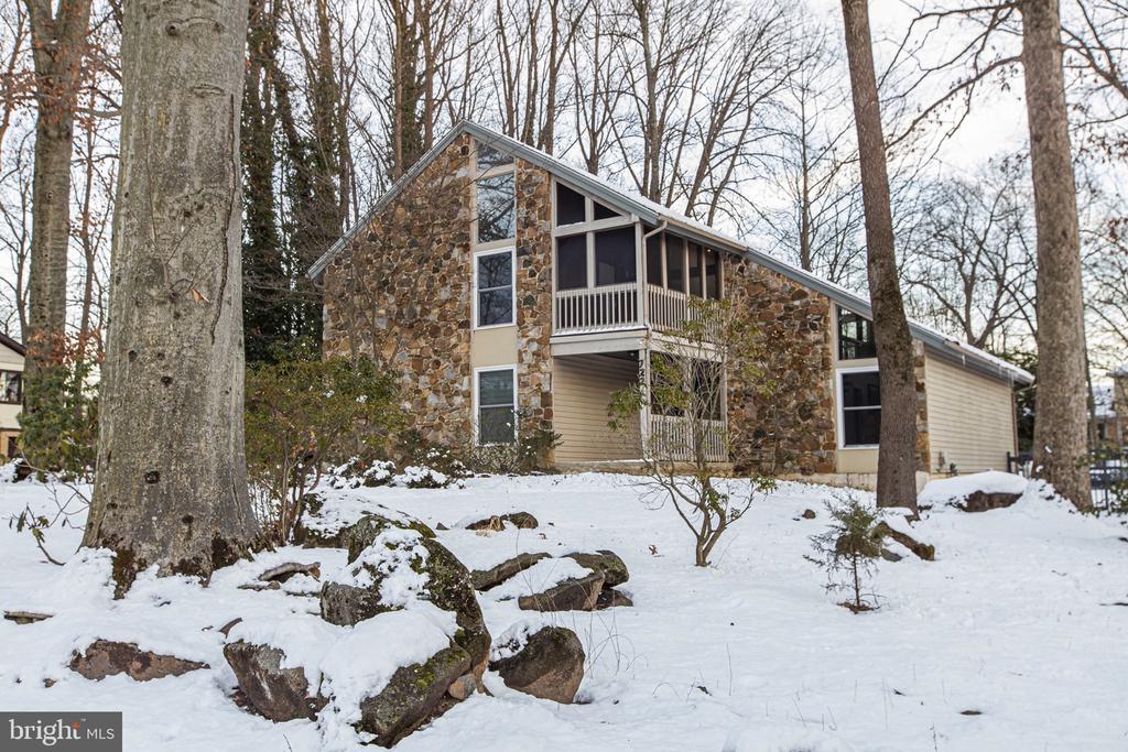 722 FOXDALE ROAD