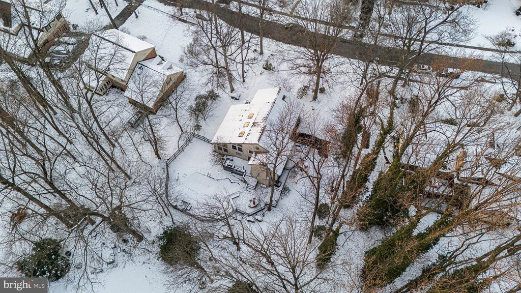722 FOXDALE ROAD