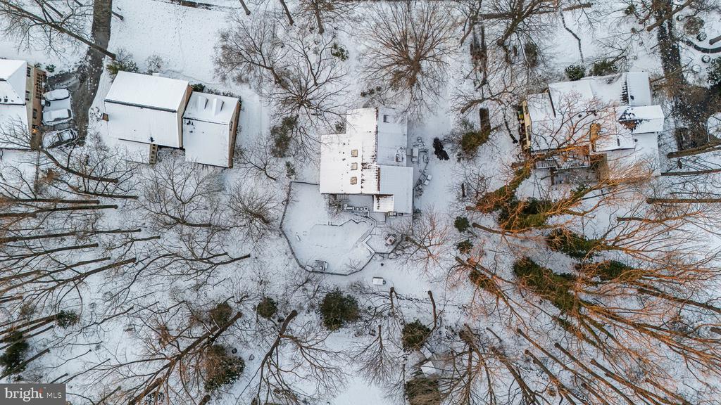 722 FOXDALE ROAD