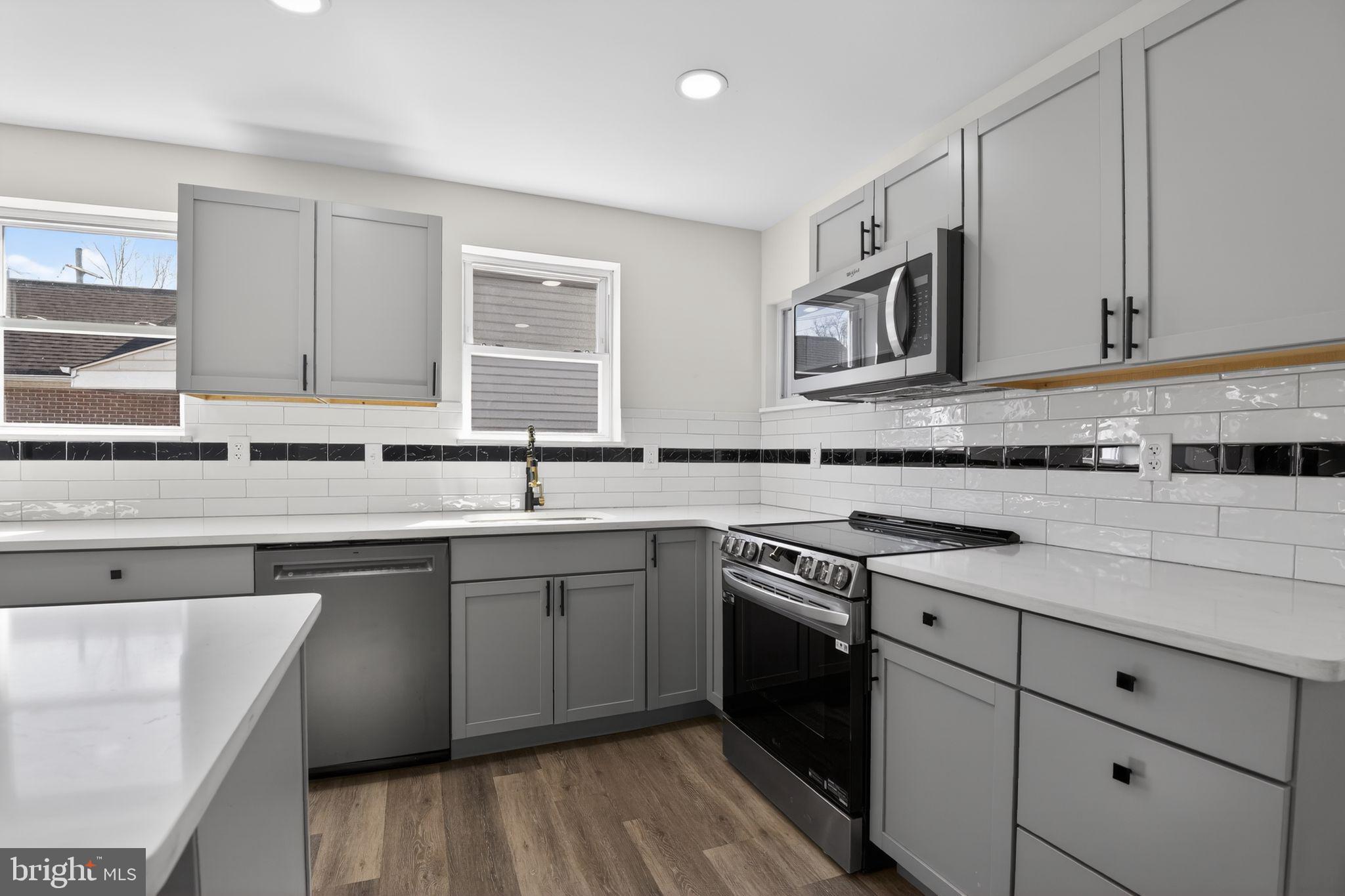 8 E 39TH STREET
