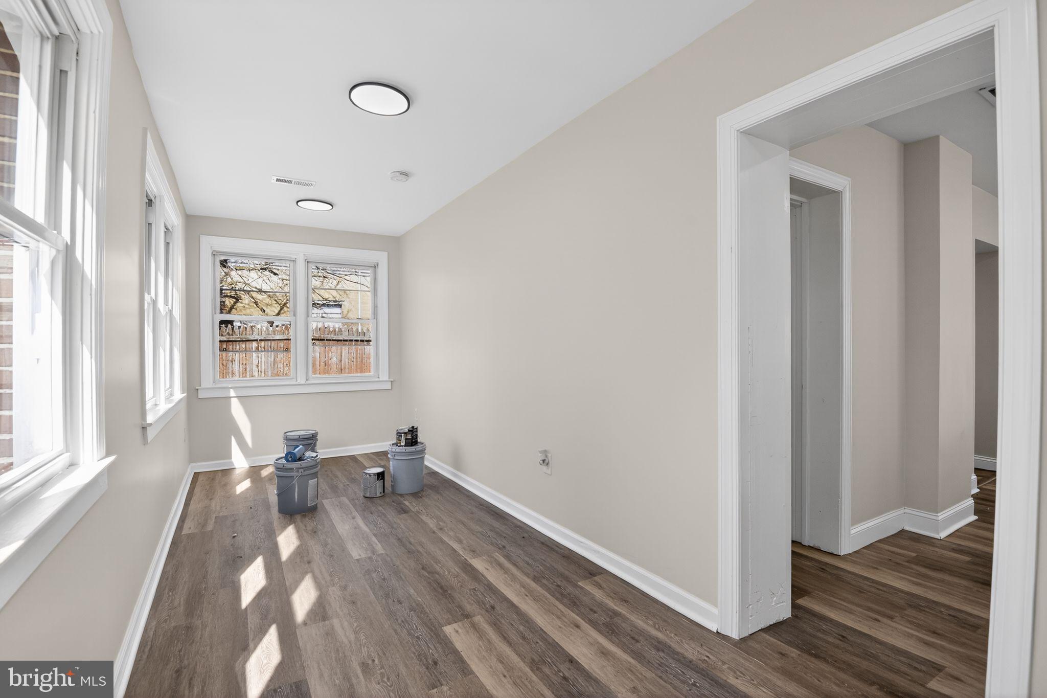 8 E 39TH STREET