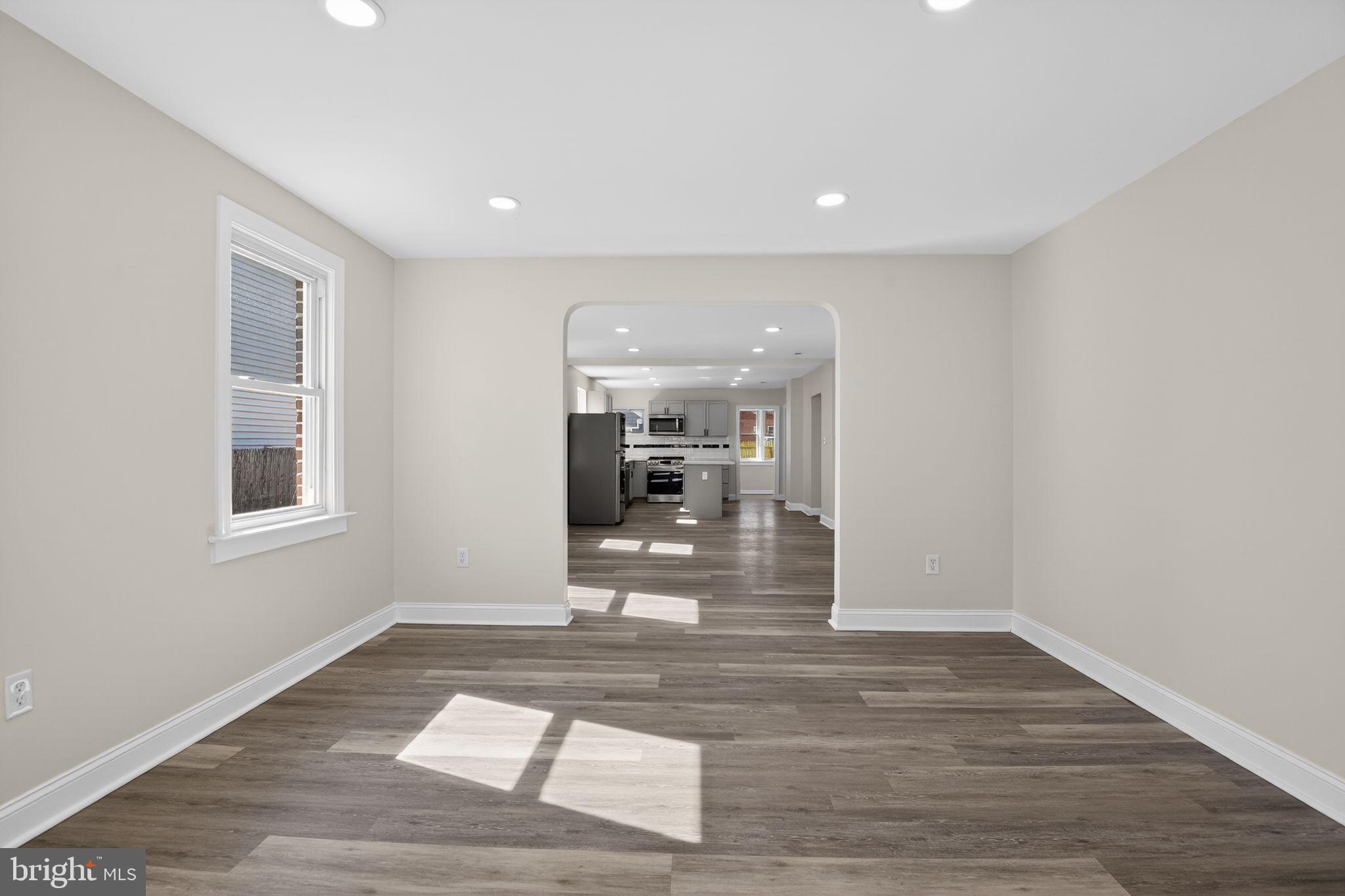 8 E 39TH STREET