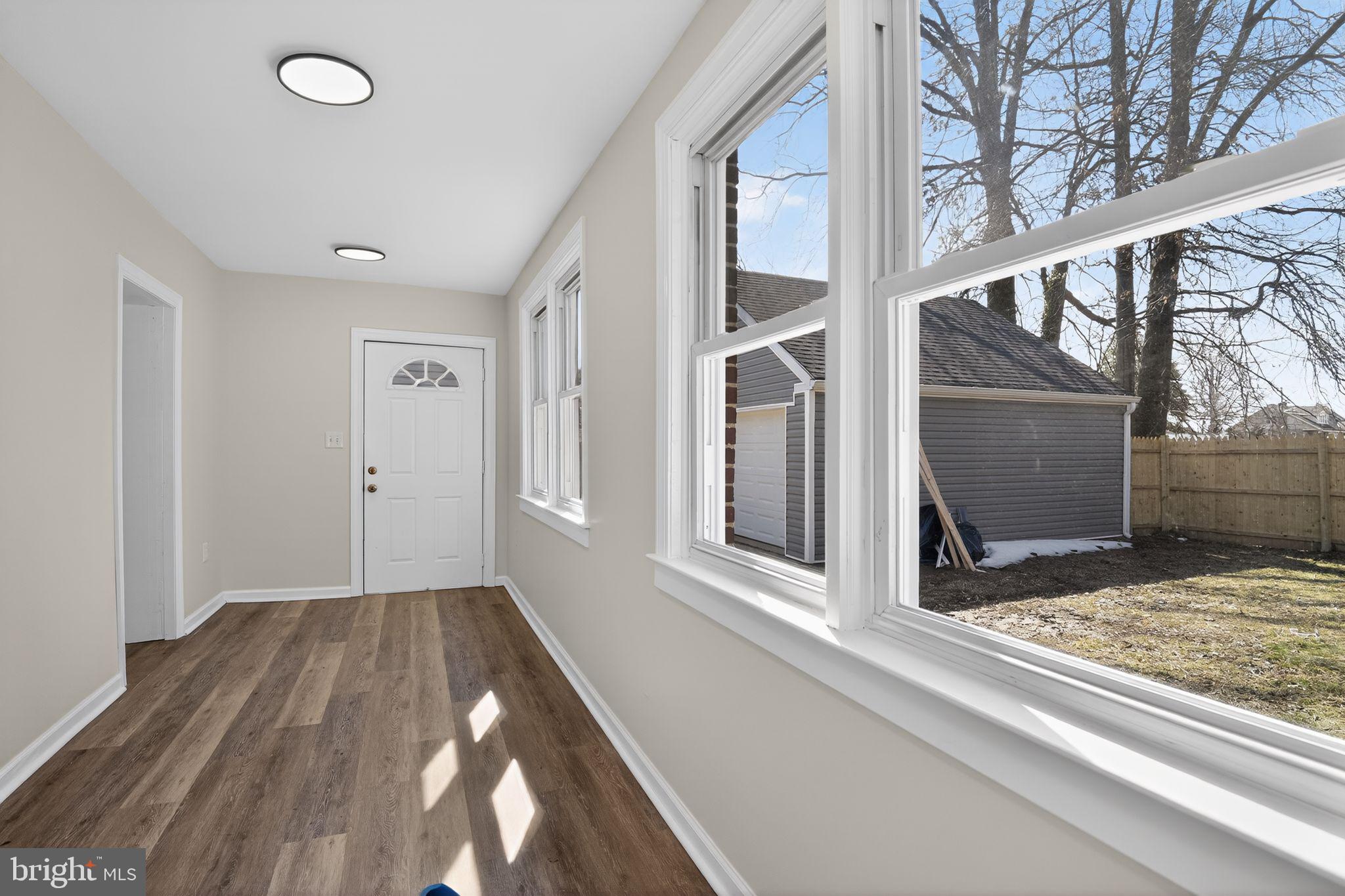 8 E 39TH STREET
