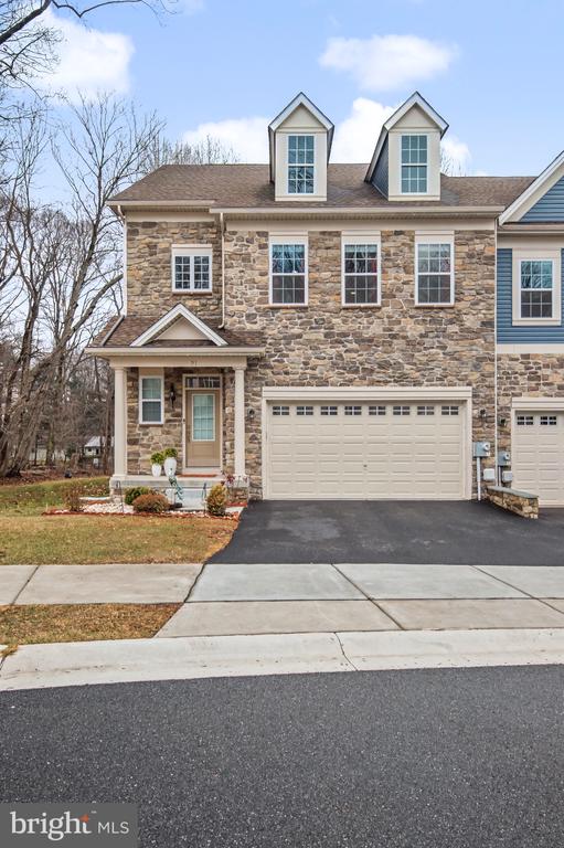 91 WESTHAMPTON DRIVE