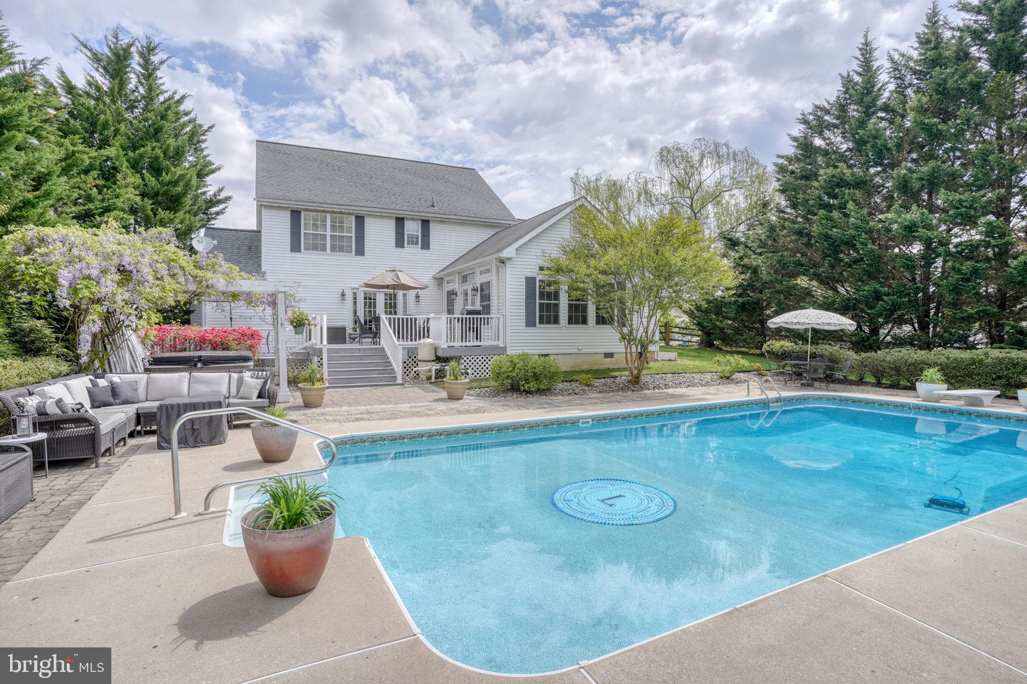 332 CANVASBACK ROAD