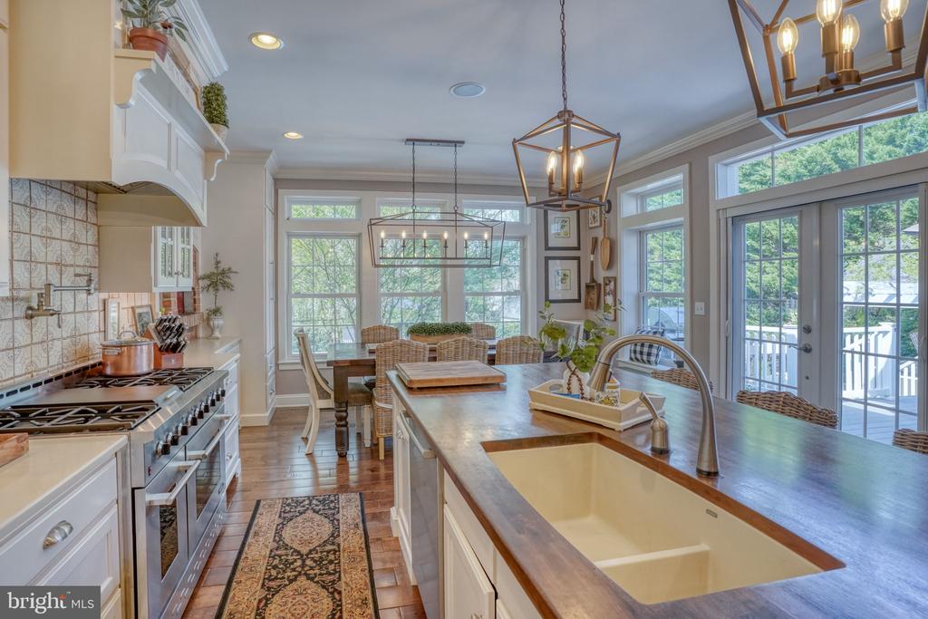332 CANVASBACK ROAD