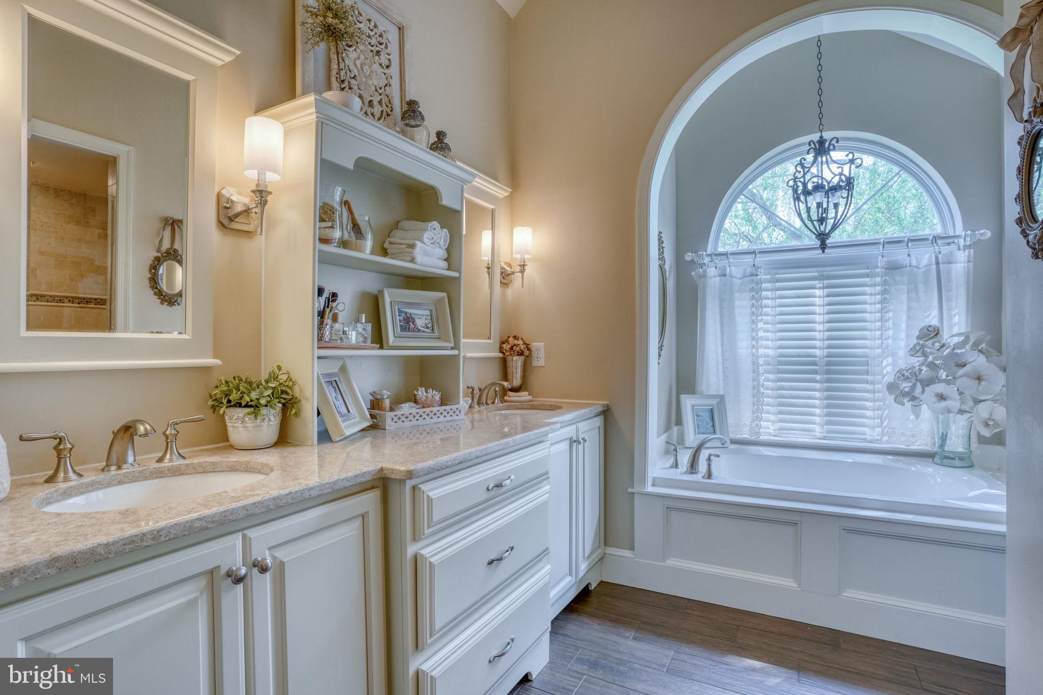 332 CANVASBACK ROAD
