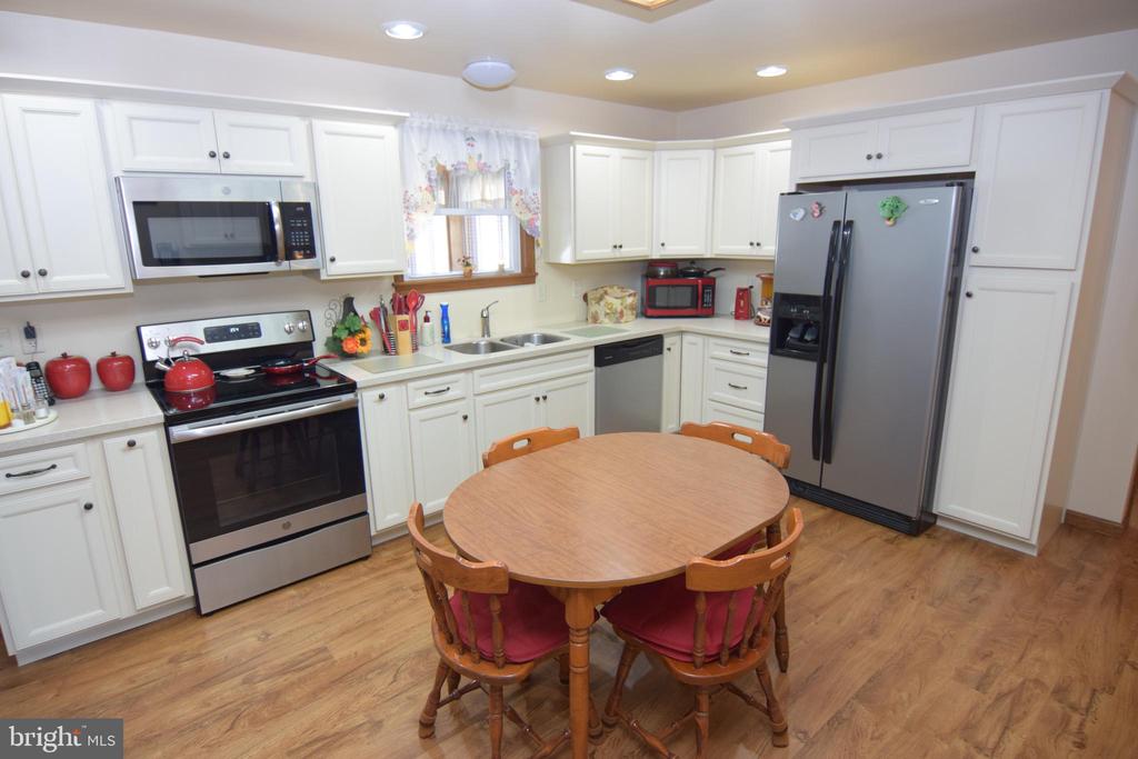 5033 BOYCE ROAD