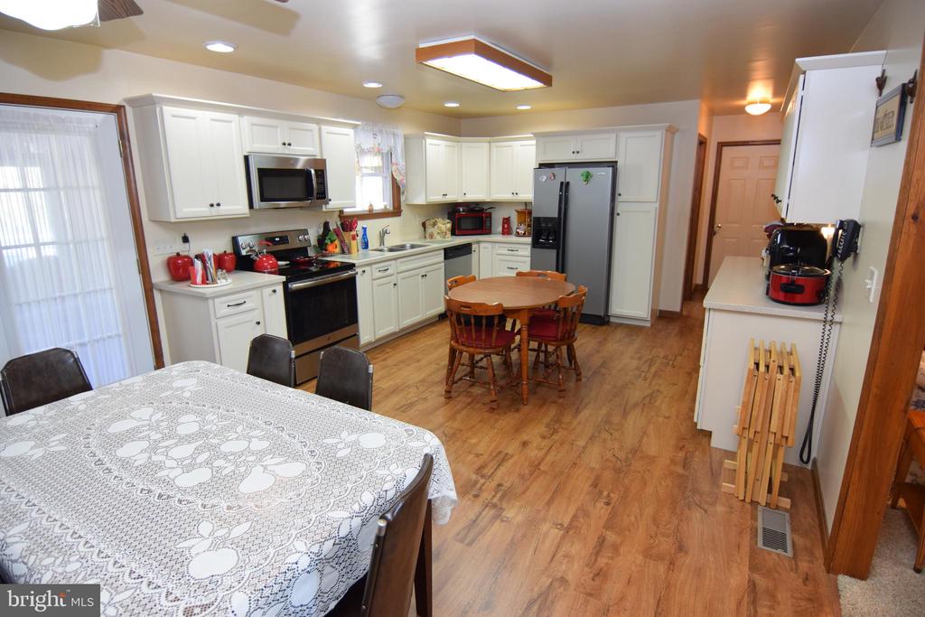 5033 BOYCE ROAD