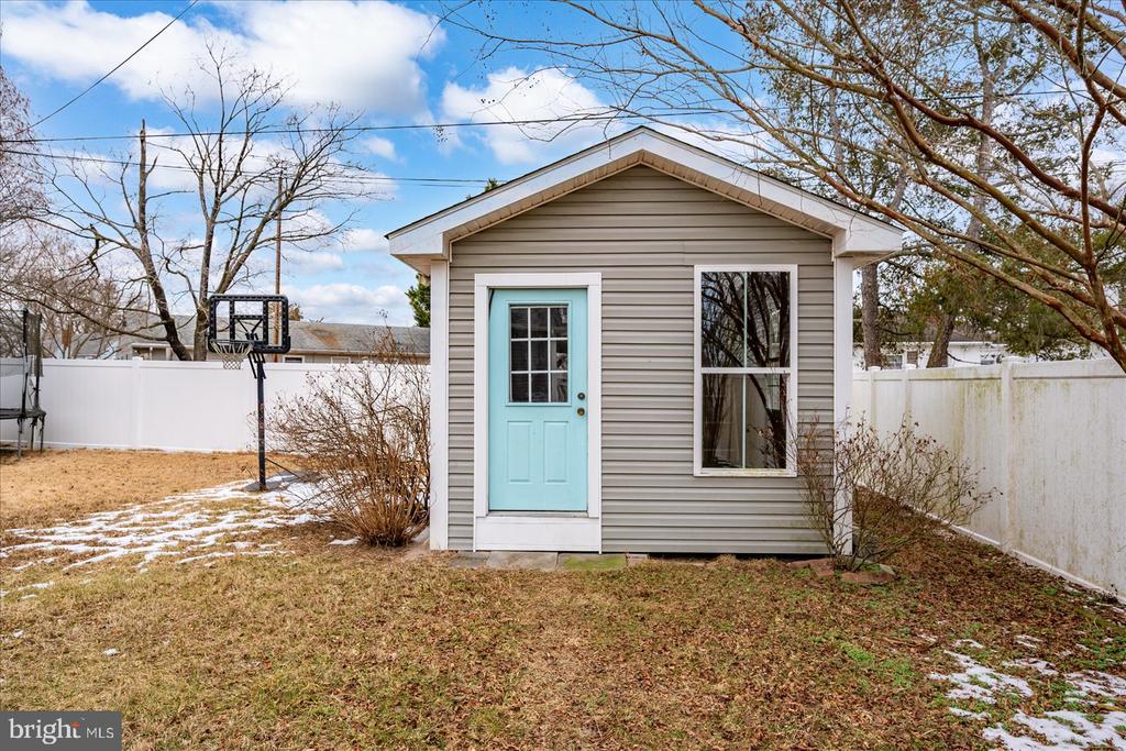 517 ELM DRIVE