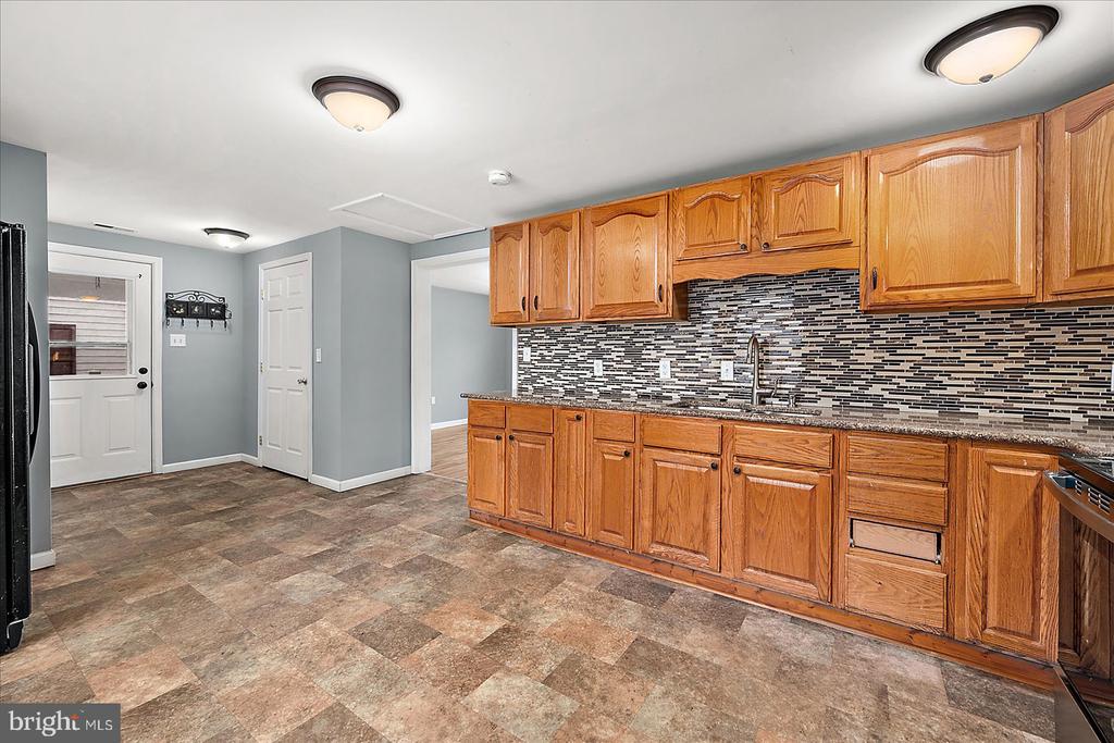 517 ELM DRIVE