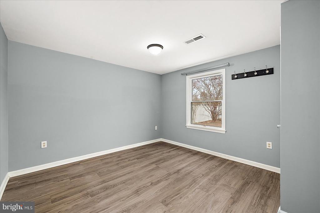 517 ELM DRIVE