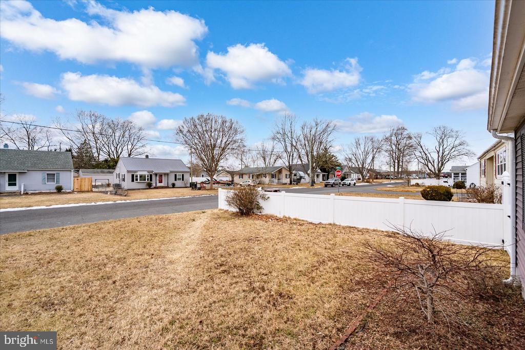 517 ELM DRIVE