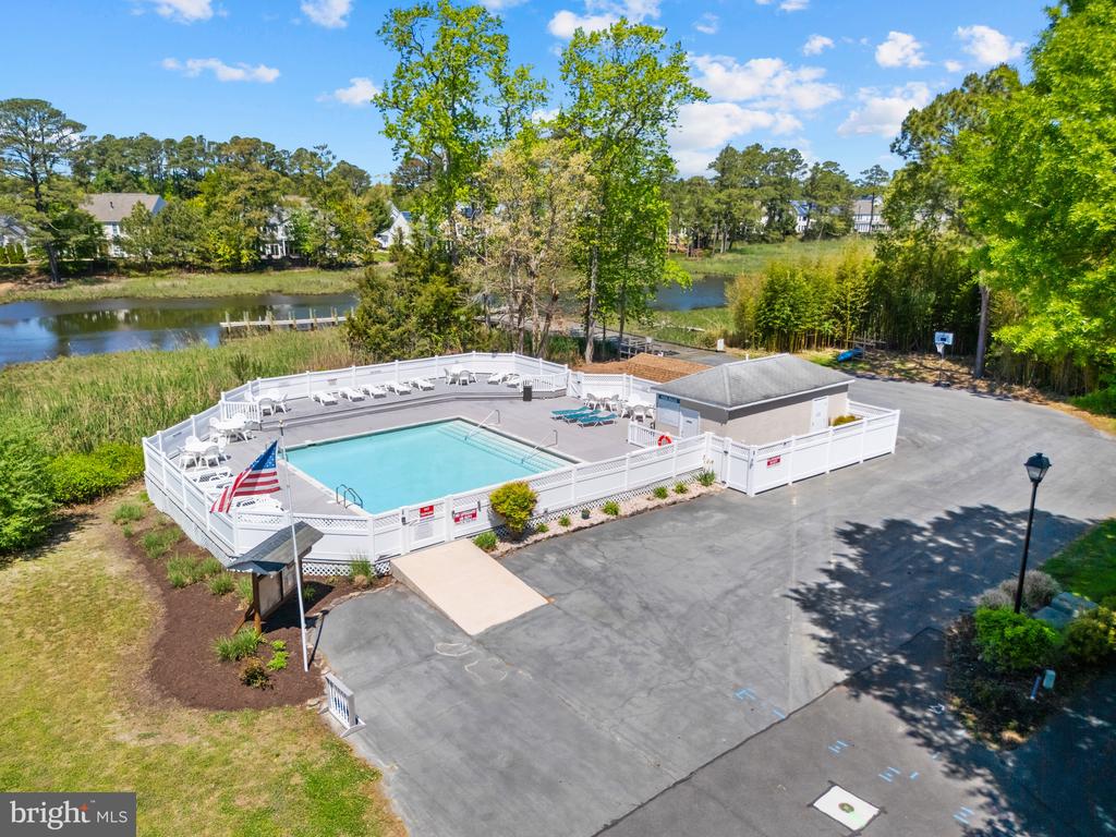 27 SEABROOK ROAD