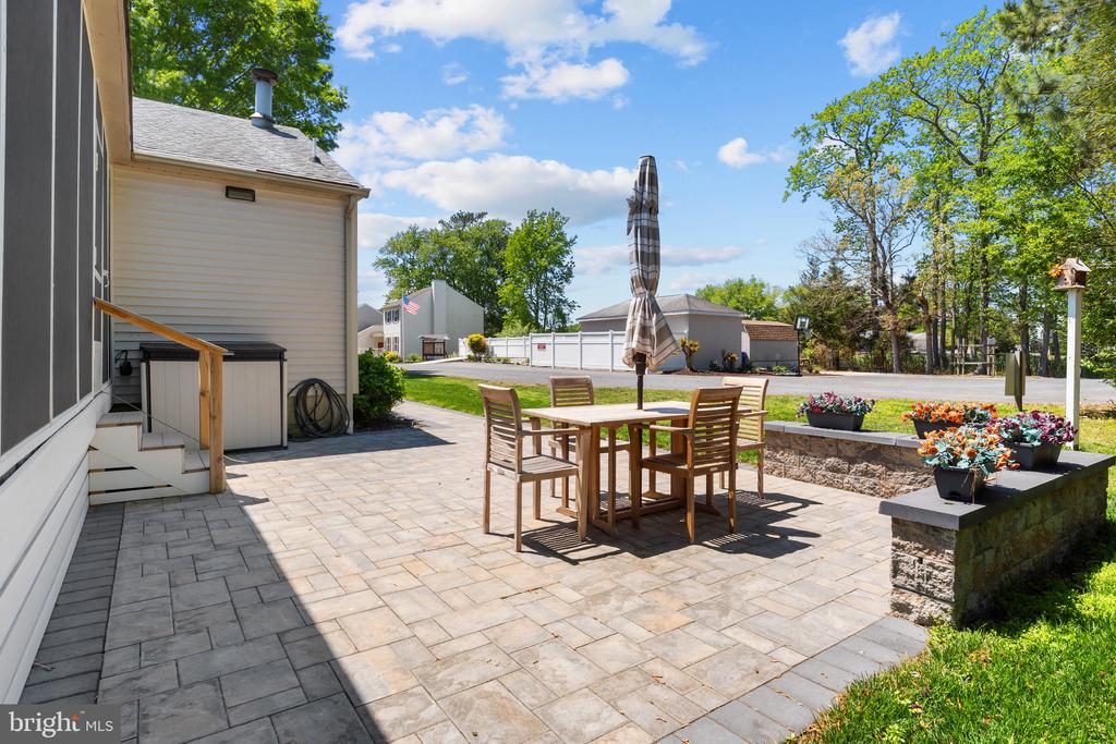 27 SEABROOK ROAD