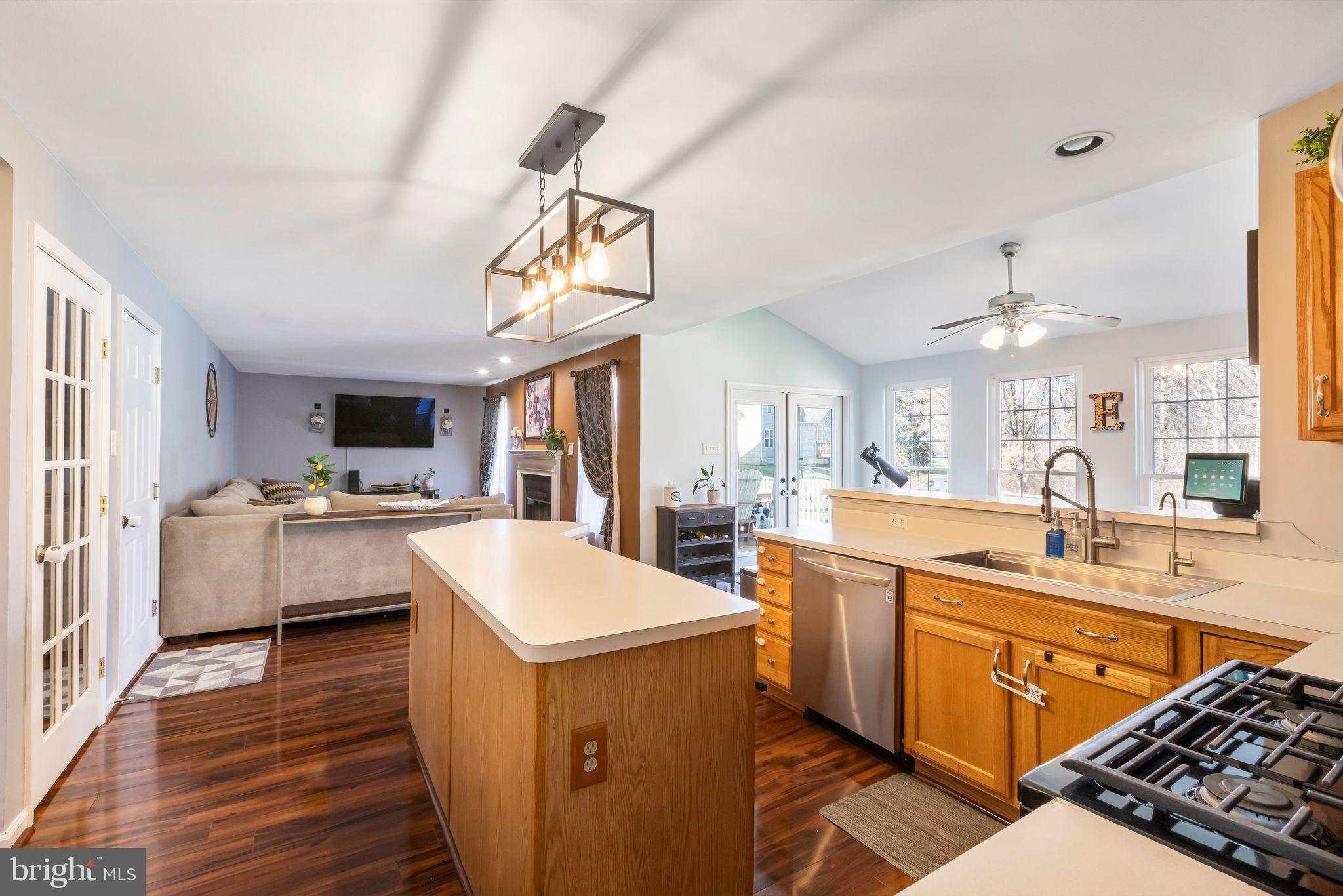316 SUBURBAN DRIVE