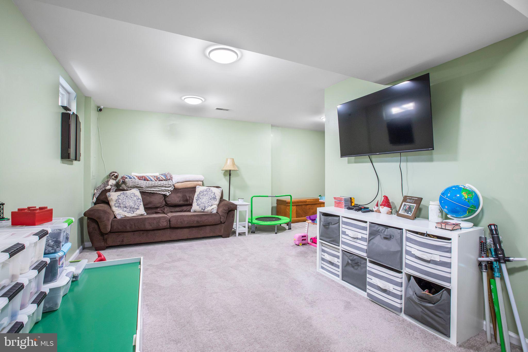 316 SUBURBAN DRIVE