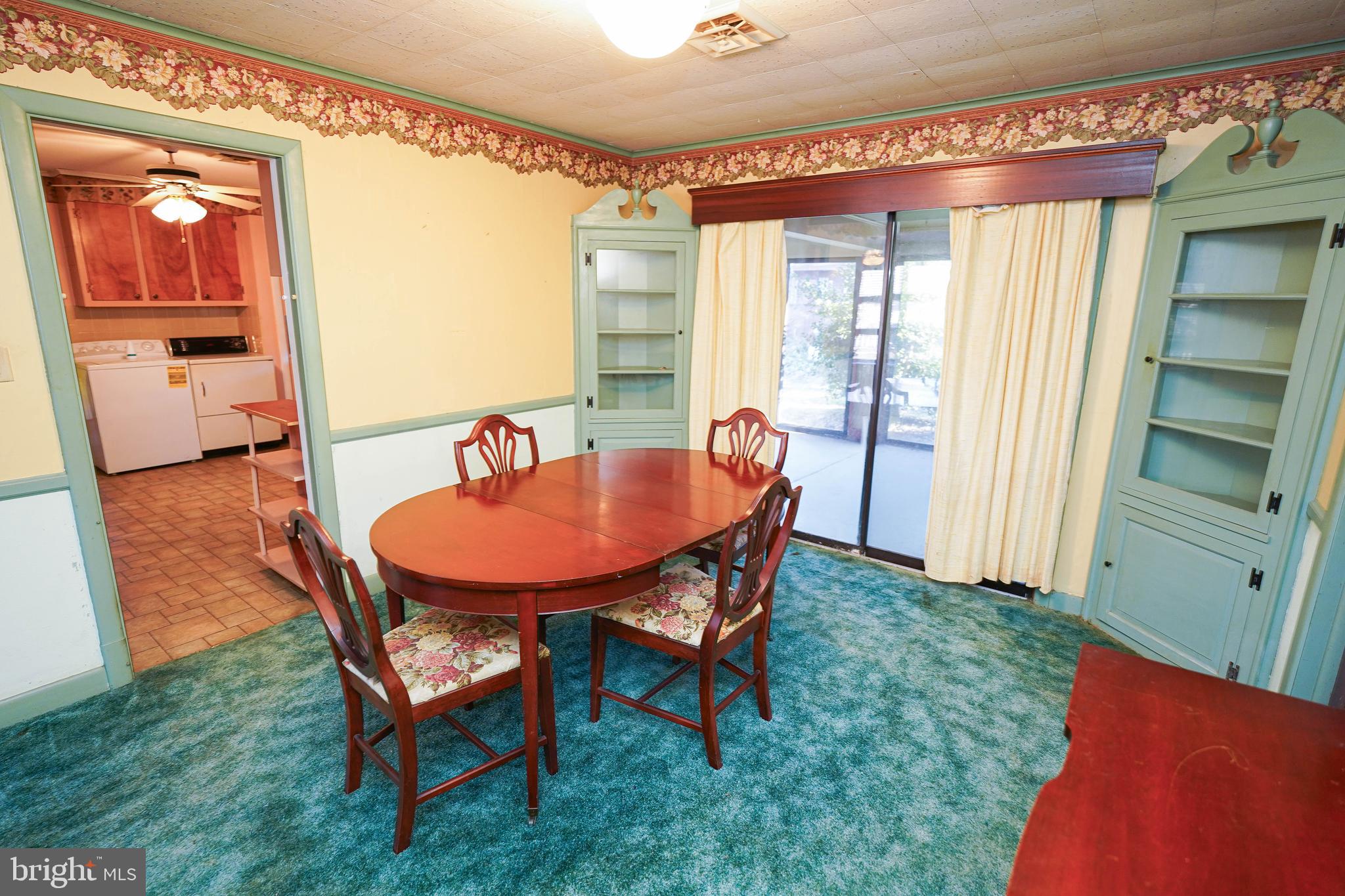 1403 WHITTIER DRIVE
