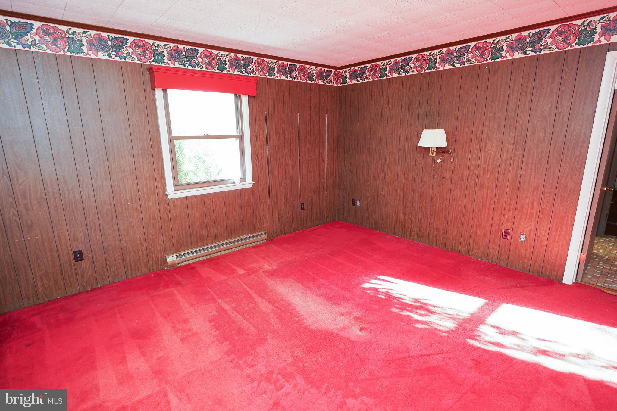 1403 WHITTIER DRIVE