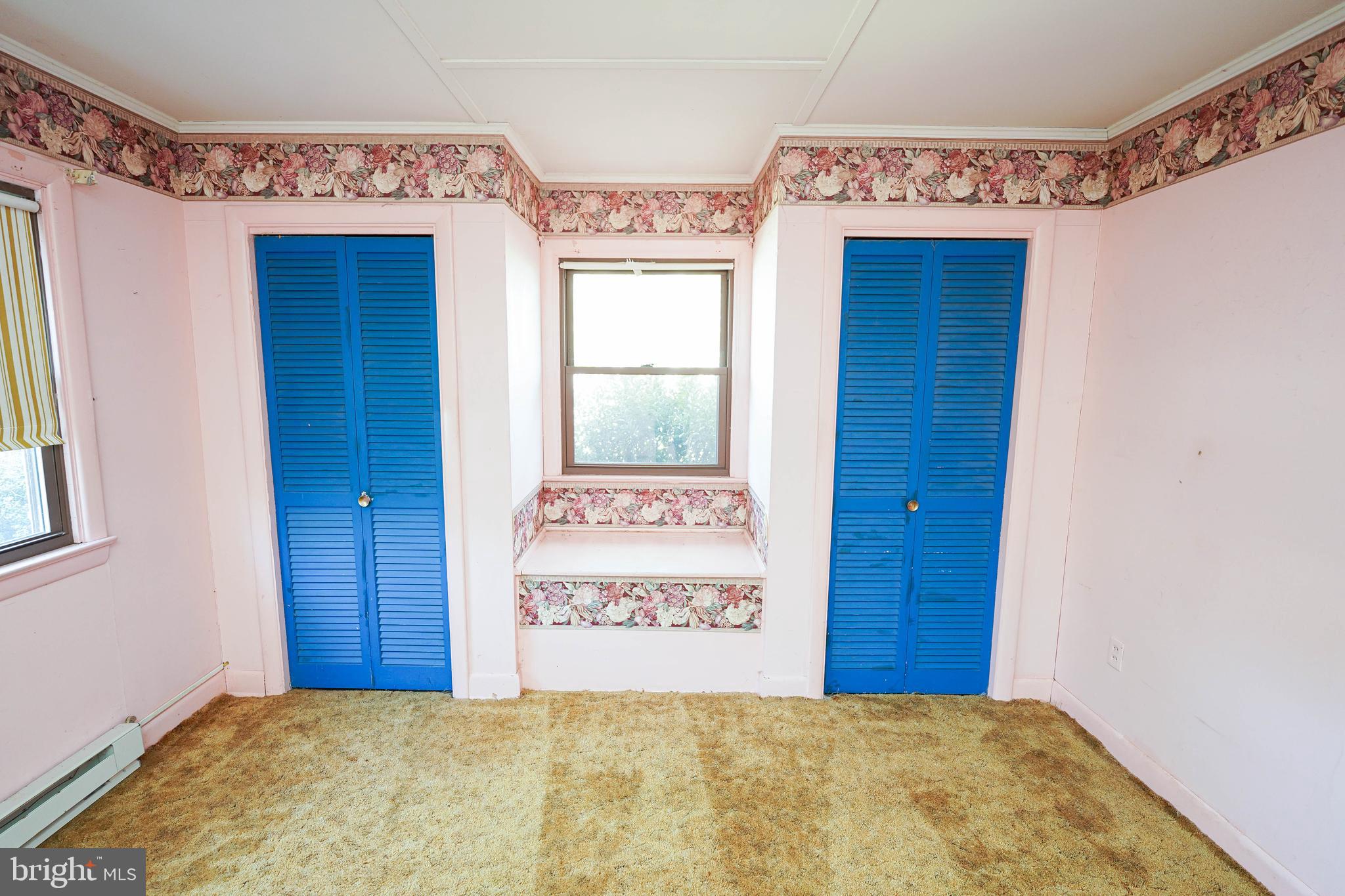 1403 WHITTIER DRIVE
