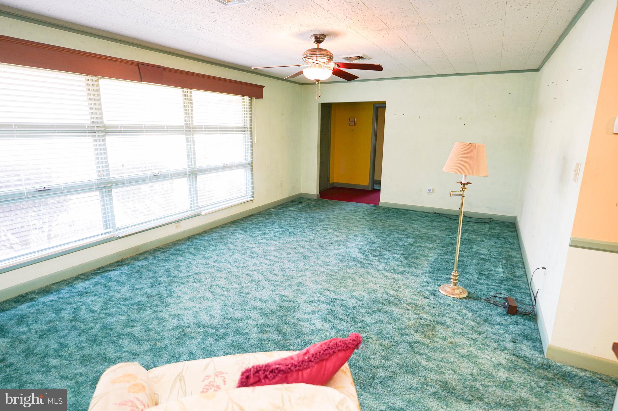 1403 WHITTIER DRIVE