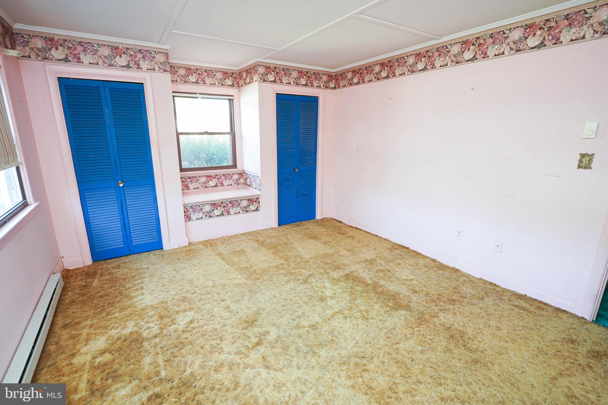 1403 WHITTIER DRIVE